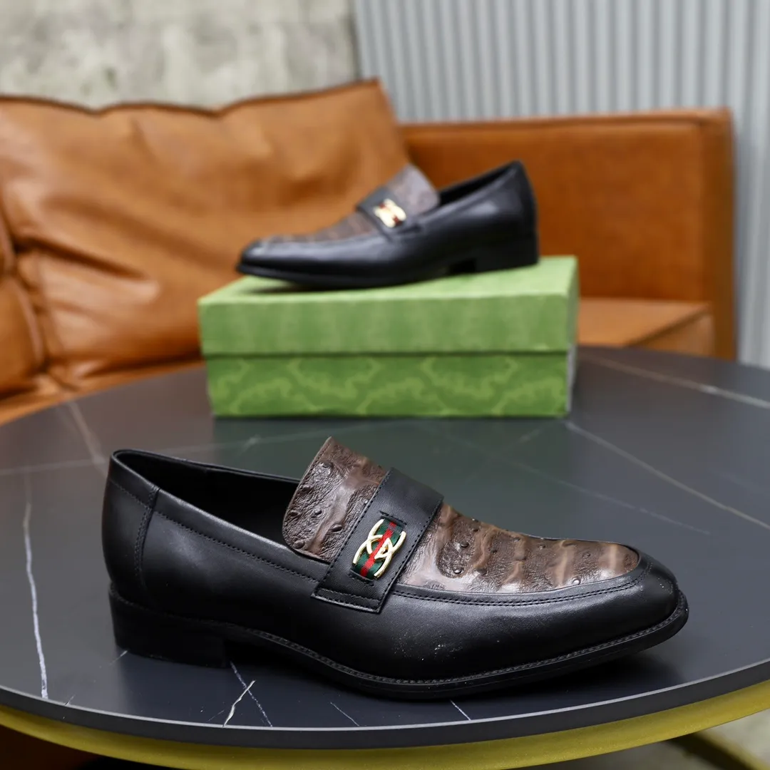 Men's shoes: 250🙅‍♂️🙅‍♂️🙅‍♂️Niuli Brand: GUCCI Size: 38-44 (45 can be customized) Level: Counter classic Material: Original soft cowhide upper Comfortable cowhide lining Original lightweight outsole Style category: Business casual footwear Driving leather shoes Color: Actual picture color
